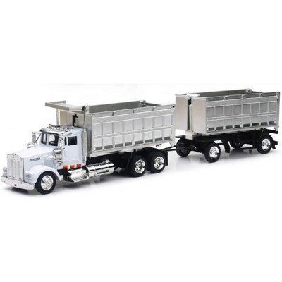 1:43 Scale Die Cast Replica Kenworth® W900 Twin Dump Truck (u)