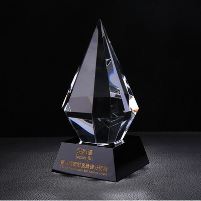 Eclipse Pyramid Award (4.3"x4.3"x8.1")