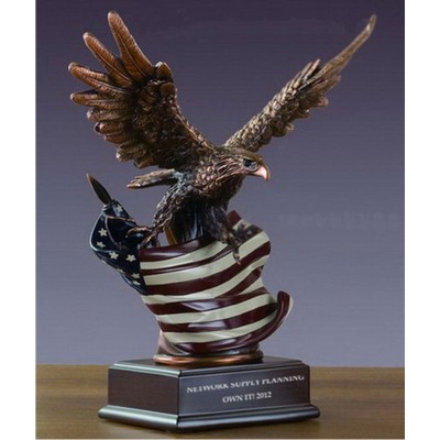 10" Eagle w/American Flag Award