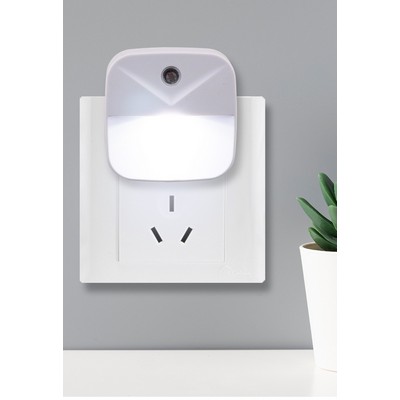 Smart Sensor Plug in Light