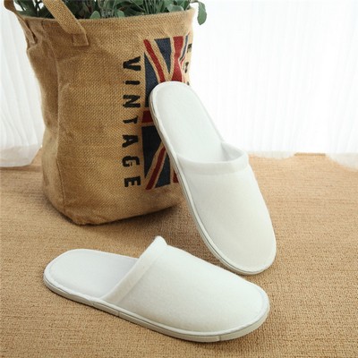 6 mm Base Disposable Plush Closed-Toe Hotel Slipper