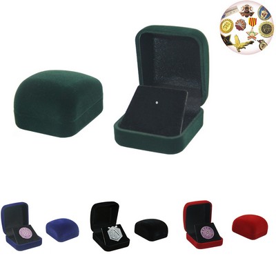 Sophisticated Lapel Pin Box: Elegant Hinged Lid with Storage