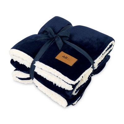 Mink Sherpa Blanket - Navy