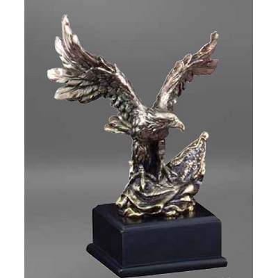 Gold Landing Eagle Gallery Resin Statue