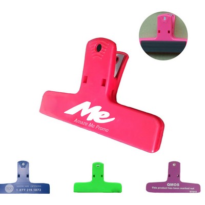 4'' Plastic Clip w/Magnet