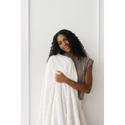 Patterned Faux Fur Zippered Ivory-Throw